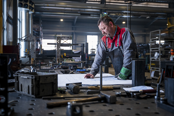 Fischer Maschinenbau GmbH: Familienunternehmen aus Erkheim, über 50 Jahre Erfahrung im Maschinenbau. 25 Mitarbeiter im täglichen Einsatz für unsere Kunden